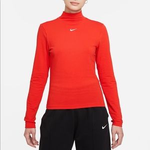 NIKE MOCK NECK TOP